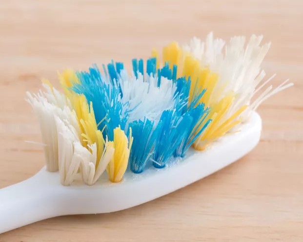Пора менять зубную щетку