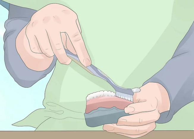 Чистка зубных протезов